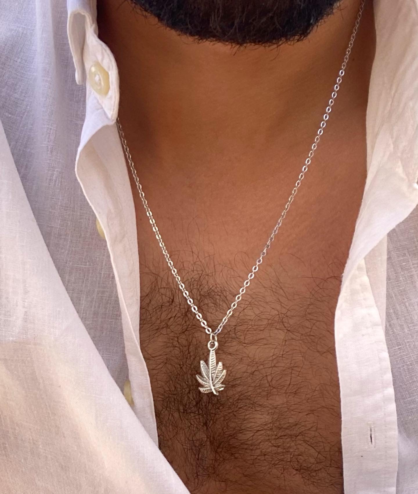 Cannabis Necklace, Silver.
