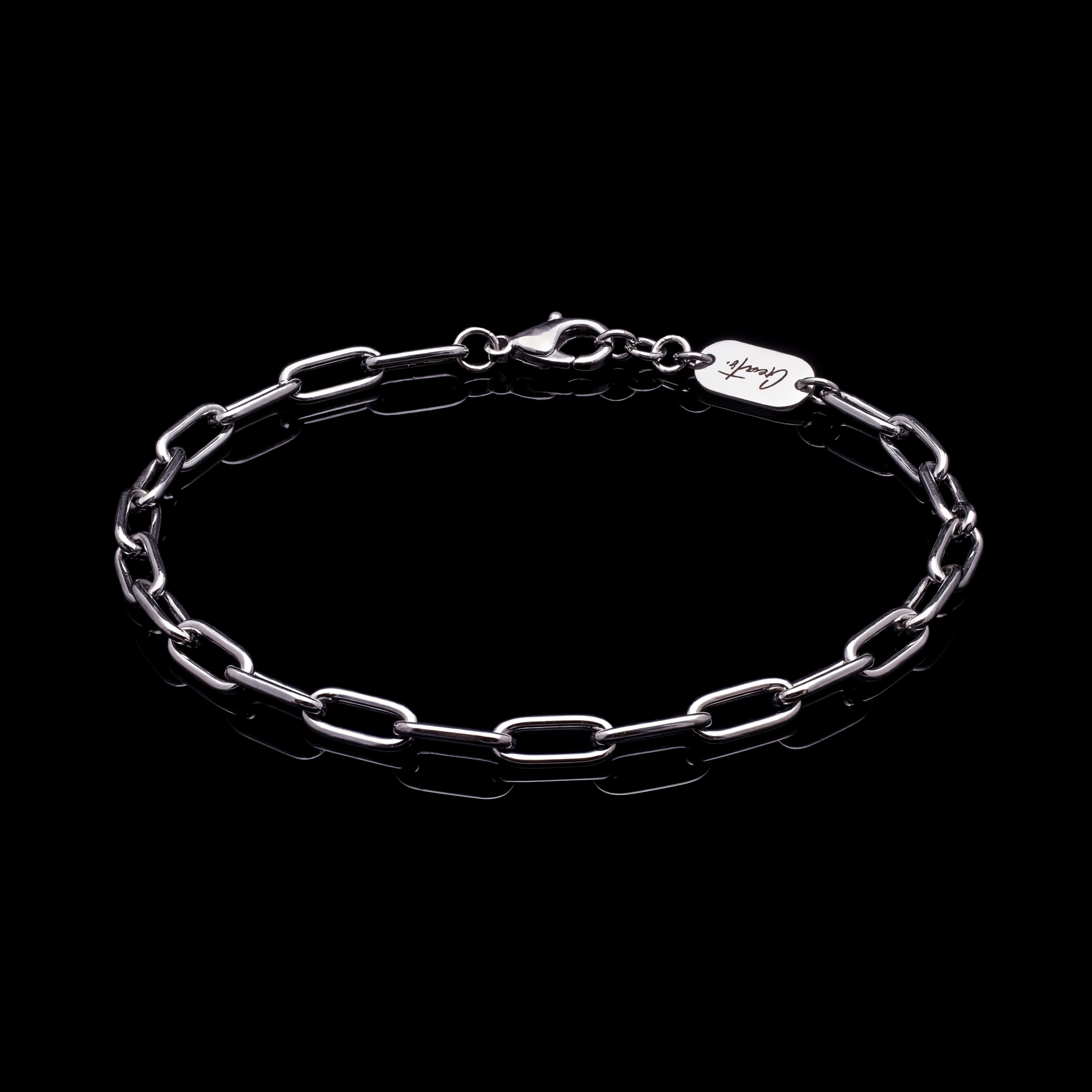 GENTS. Clip Bracelet in silver, clean paperclip links finished with the GENTS. clasp