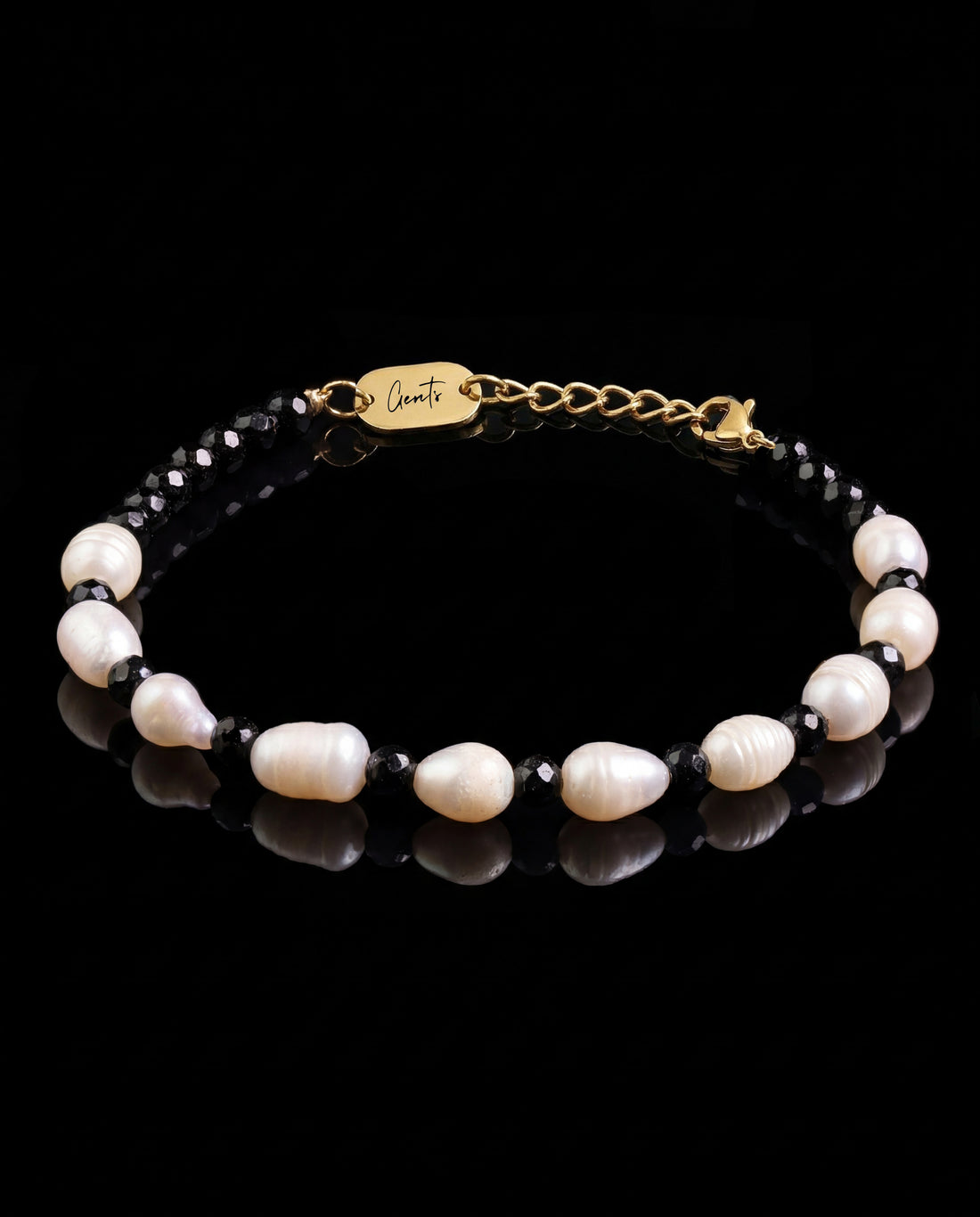The Pearl-Onyx Stone Bracelet.