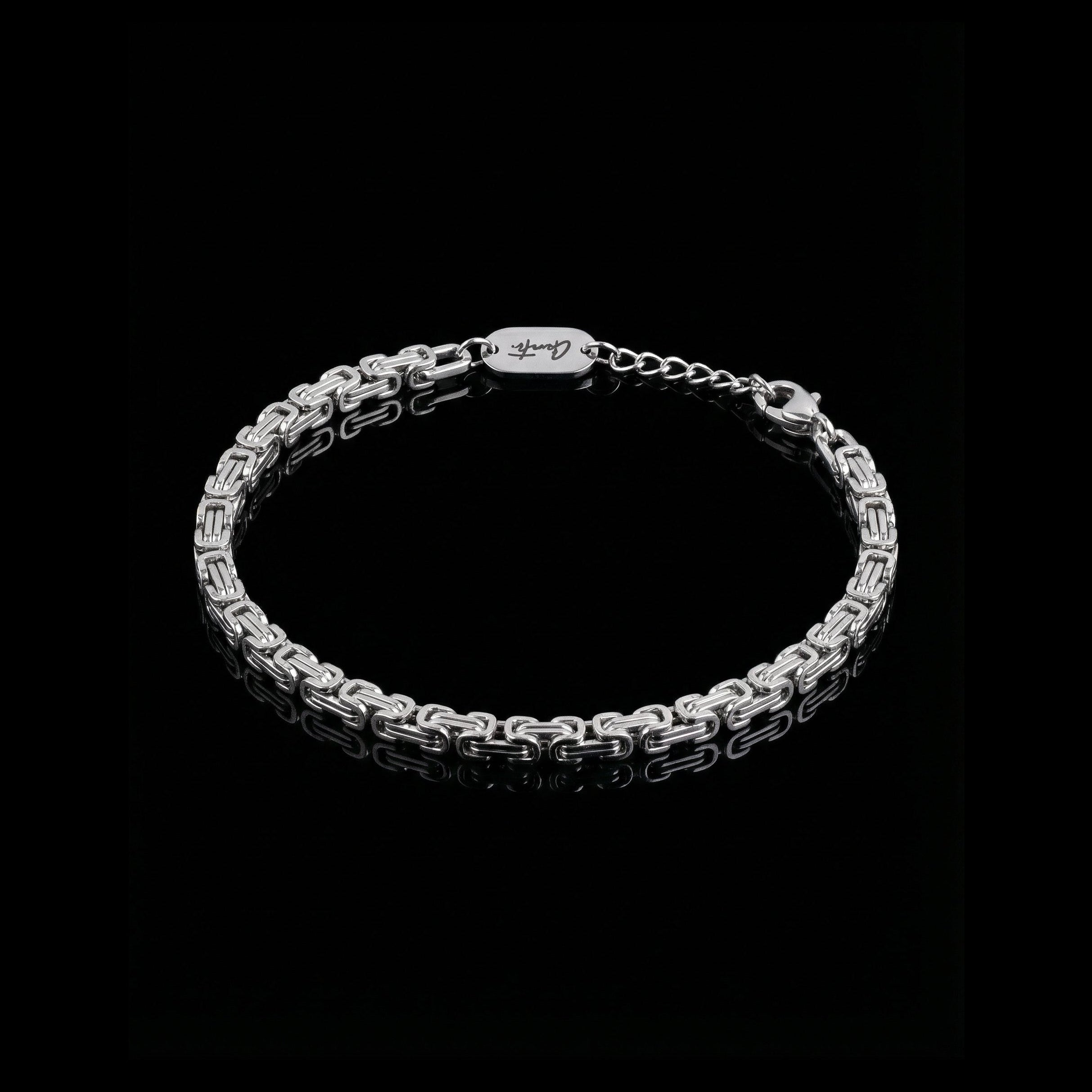 GENTS. The Monarch Chain Bracelet in silver, heavyweight interlocking links