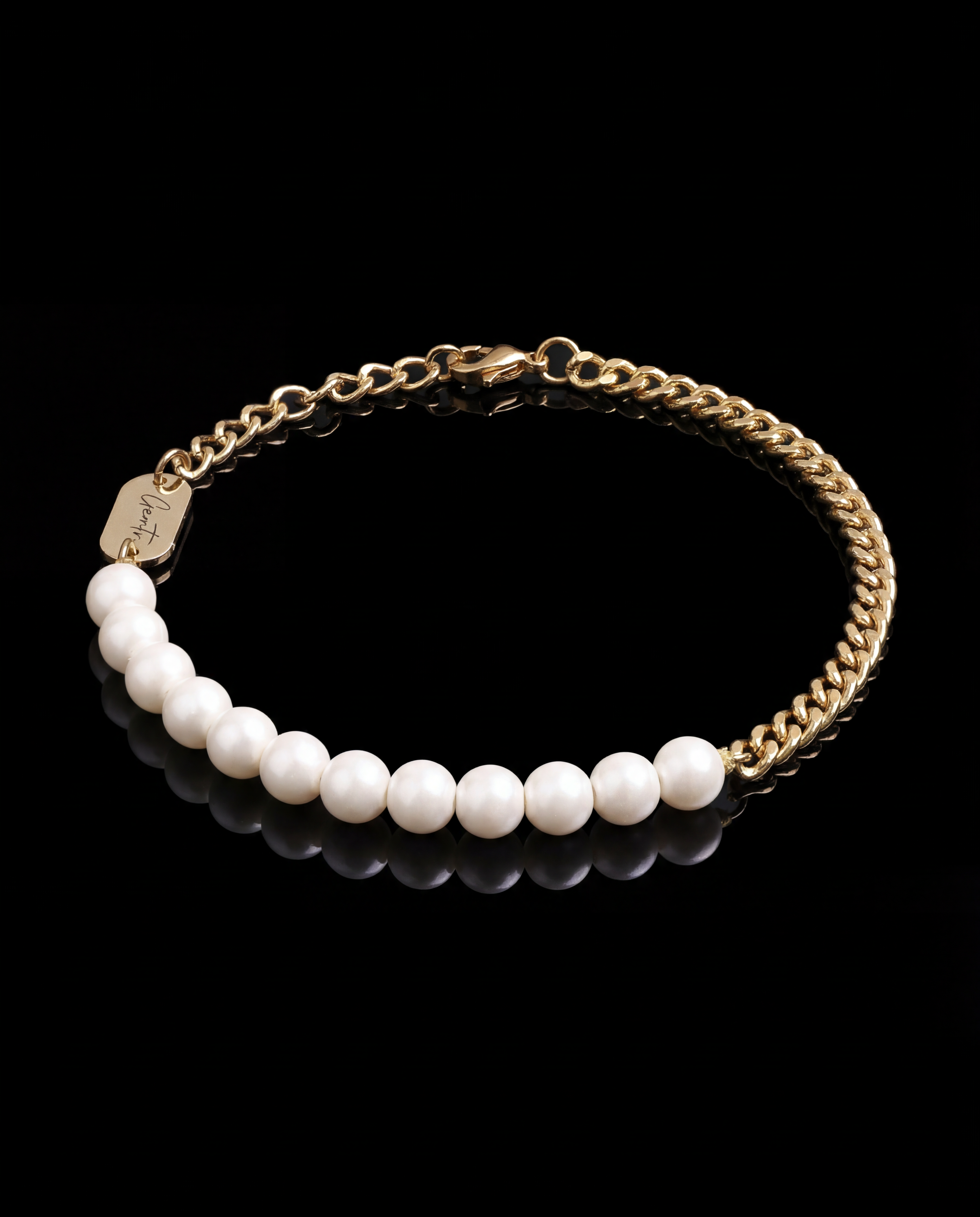 Curb Chain, Fresh Pearl Bracelet, Gold Vermeil.