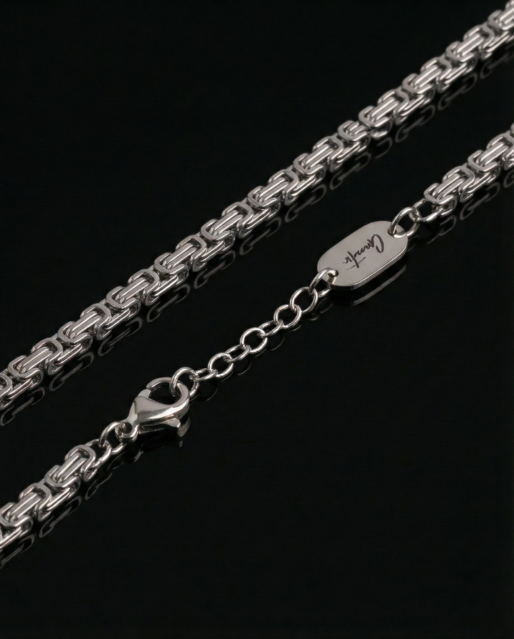 The Monarch Chain, Silver.