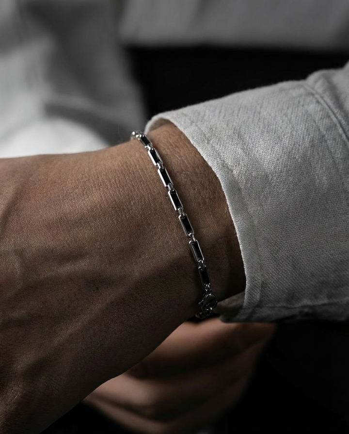 The Apex Chain Bracelet, Silver.