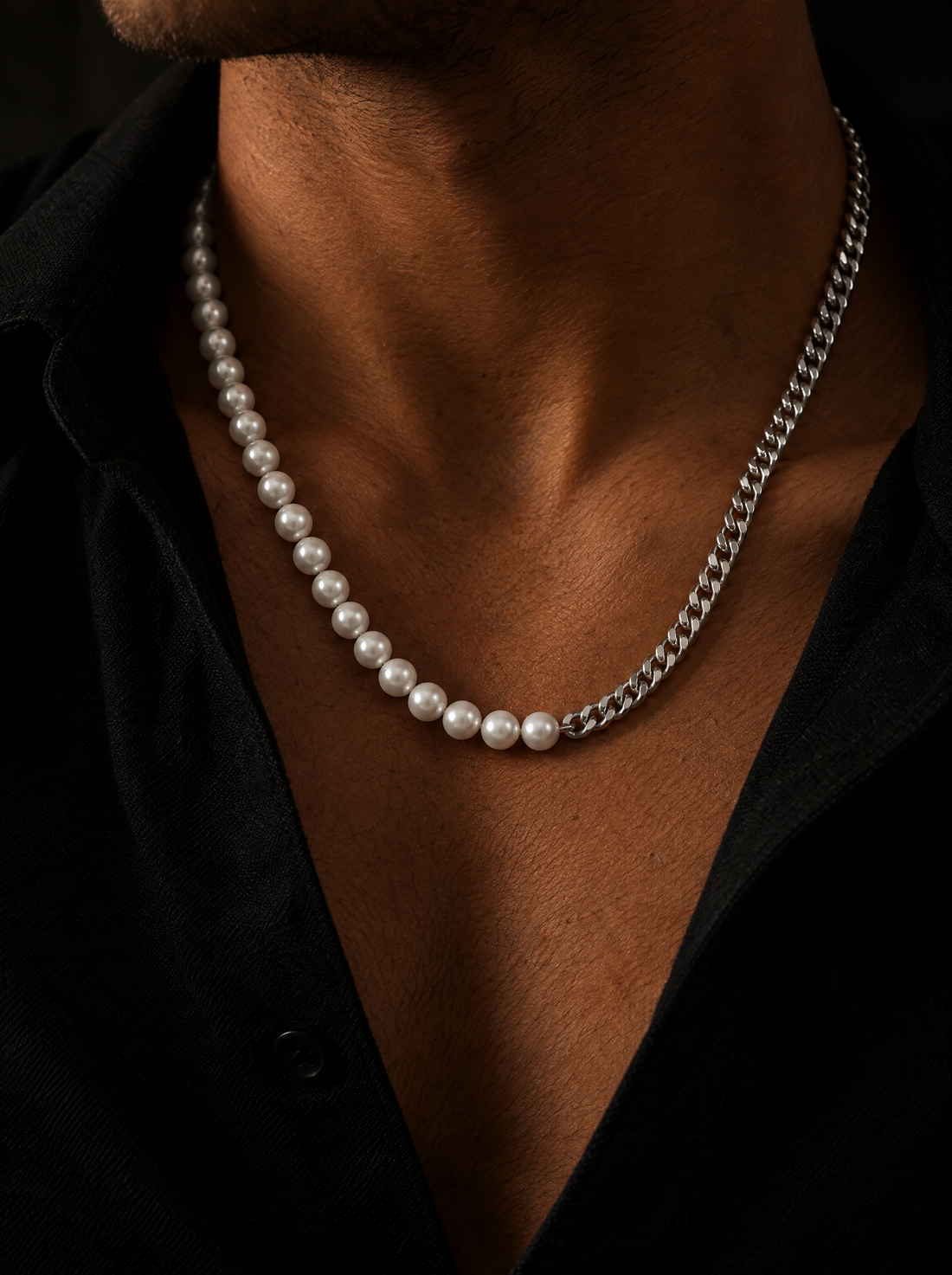 GENTS. Curb Chain Fresh Pearl Silver worn