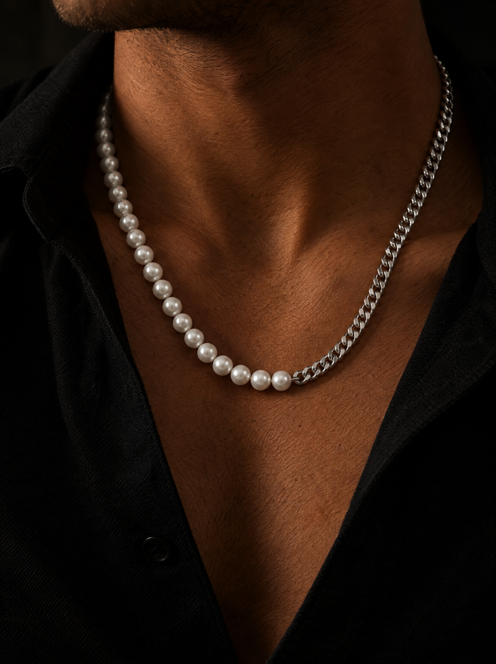 GENTS. Curb Chain Fresh Pearl Silver worn